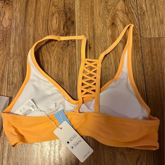 NWT Cupshe Bikini Top (M) - Picture 2 of 2